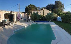 Moments De Detente.